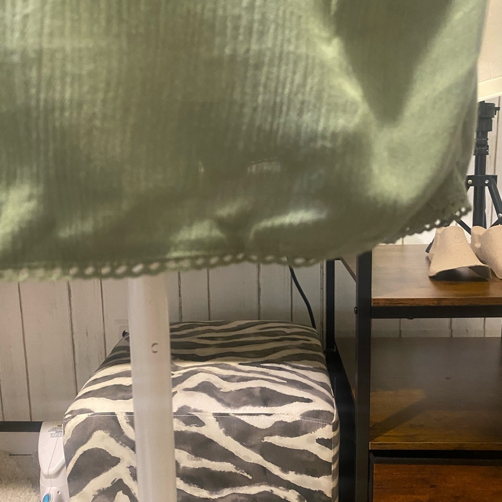 Stitchfix Mason and Belle Elegant Green Button-Down Women's Top L - Picture 6 of 16